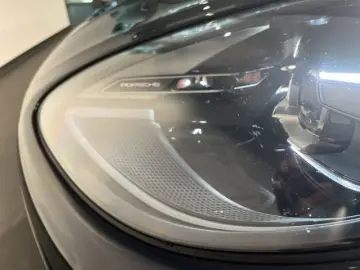 Macan GTS Sportabgasanlage Lenkradheizung LED