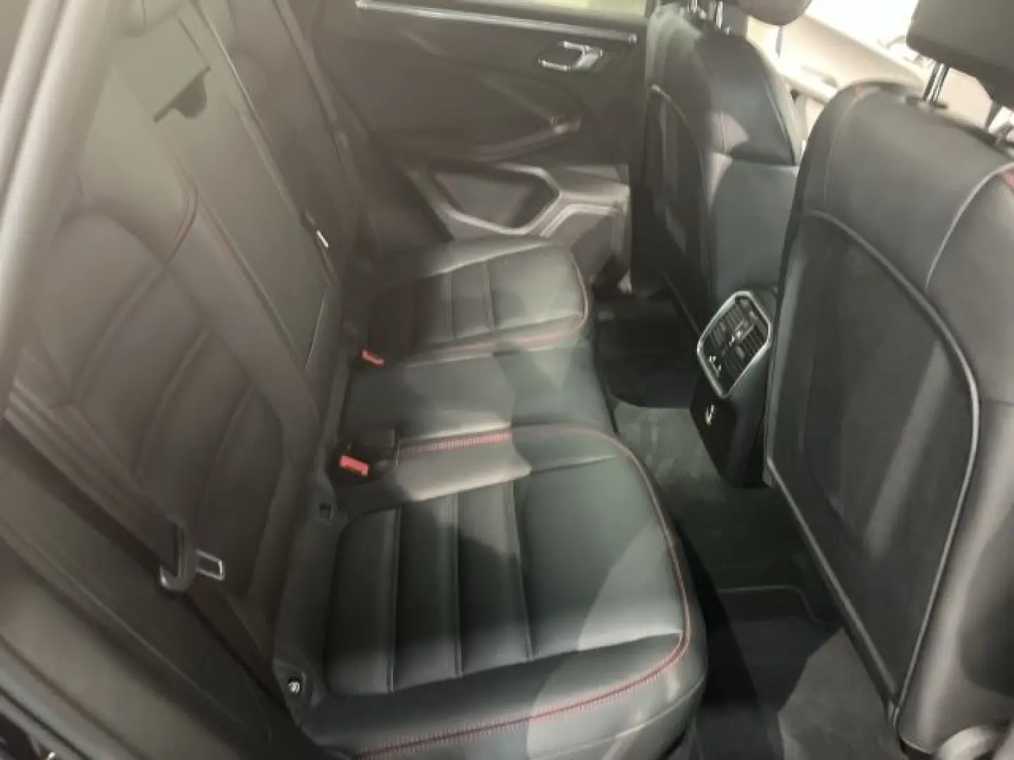 Macan GTS Sportabgasanlage Lenkradheizung LED