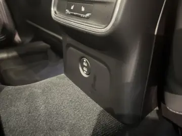 Macan GTS Sportabgasanlage Lenkradheizung LED