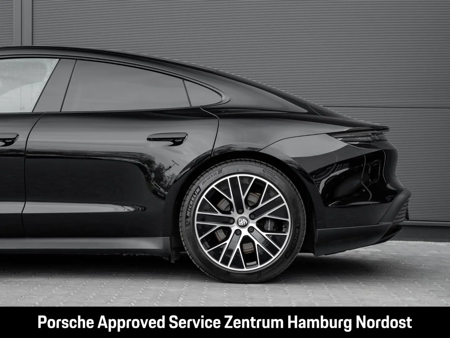 Taycan Panorama PASM ParkAssistent Pano 20 Zoll