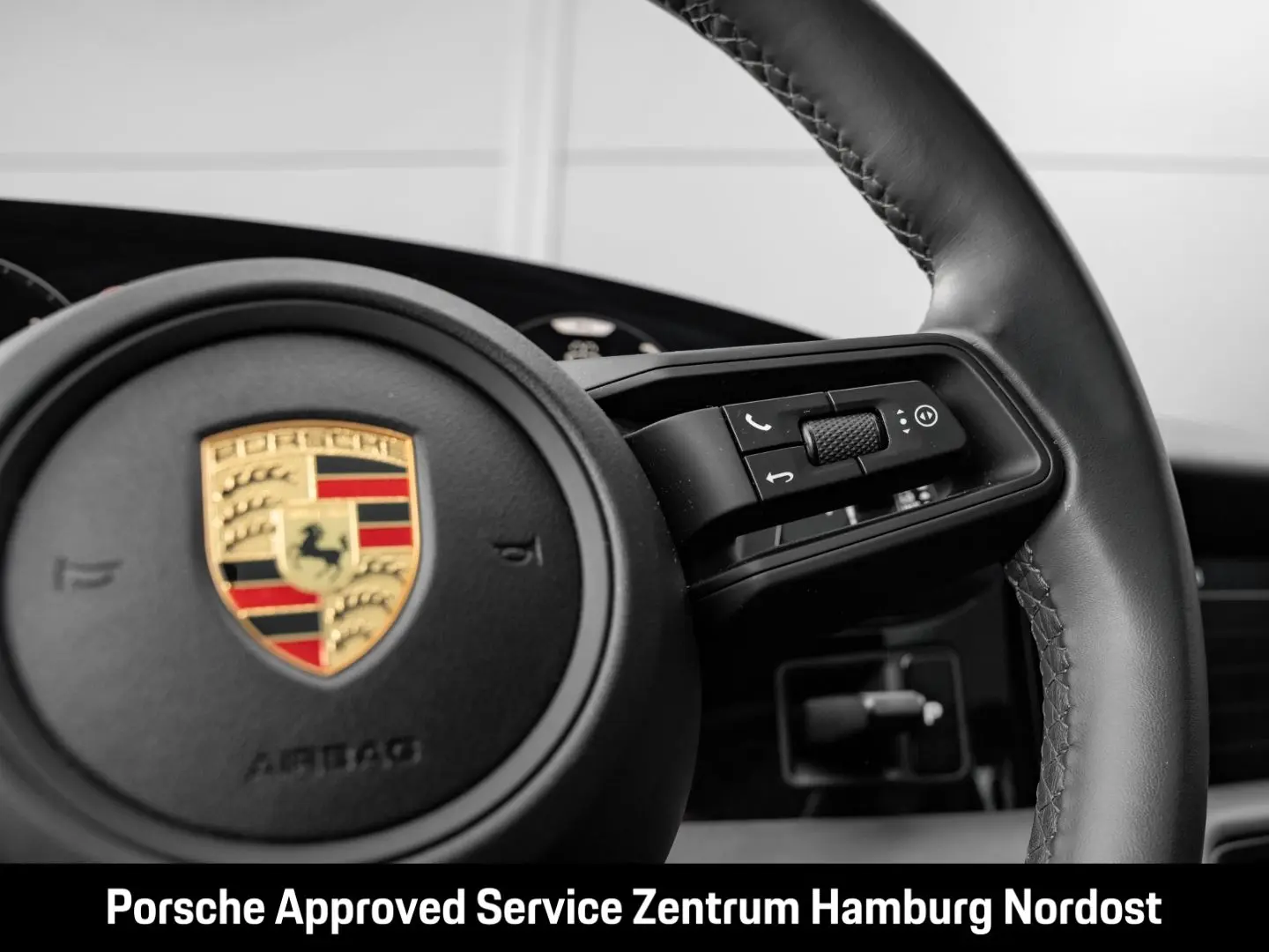Taycan Panorama PASM ParkAssistent Pano 20 Zoll