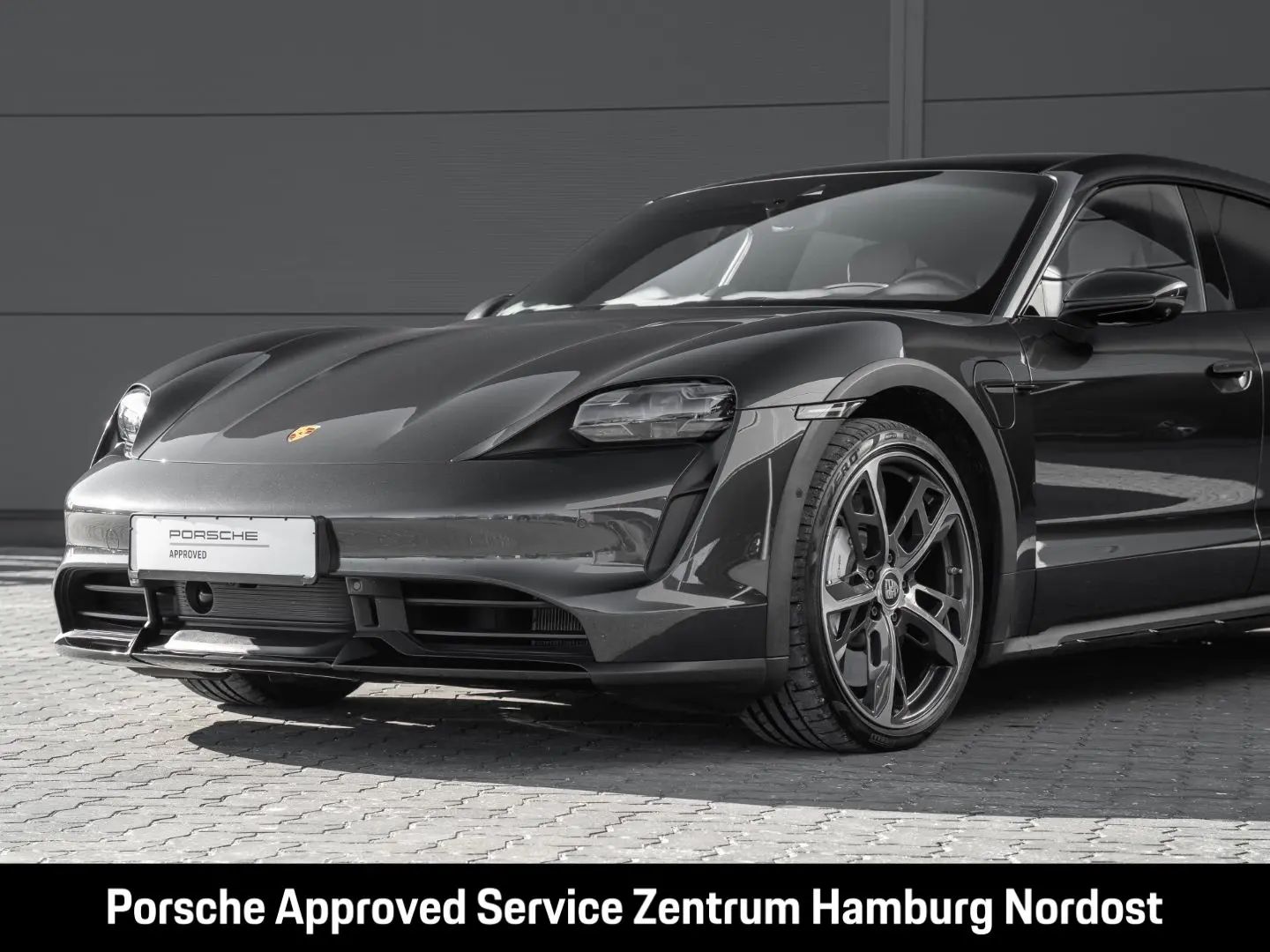 Taycan Turbo Cross Turismo PDCC Burmester