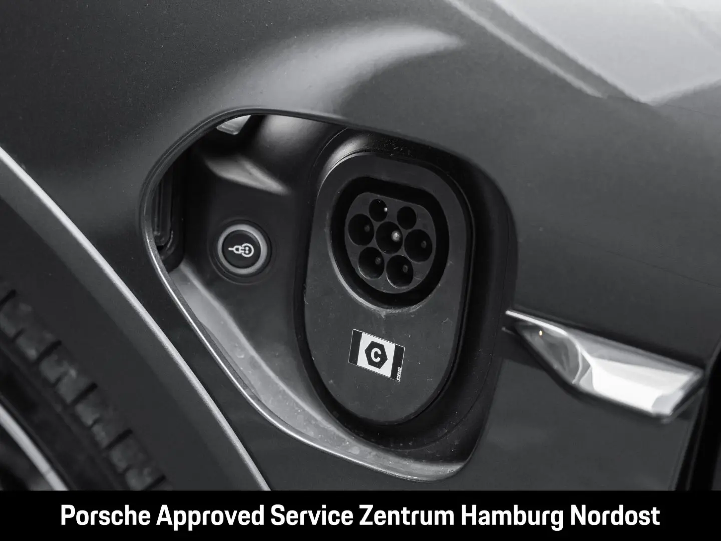 Taycan Turbo Cross Turismo PDCC Burmester