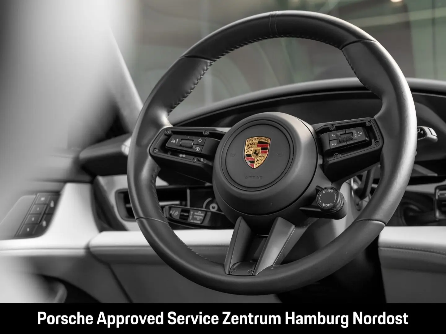 Taycan Turbo Cross Turismo PDCC Burmester
