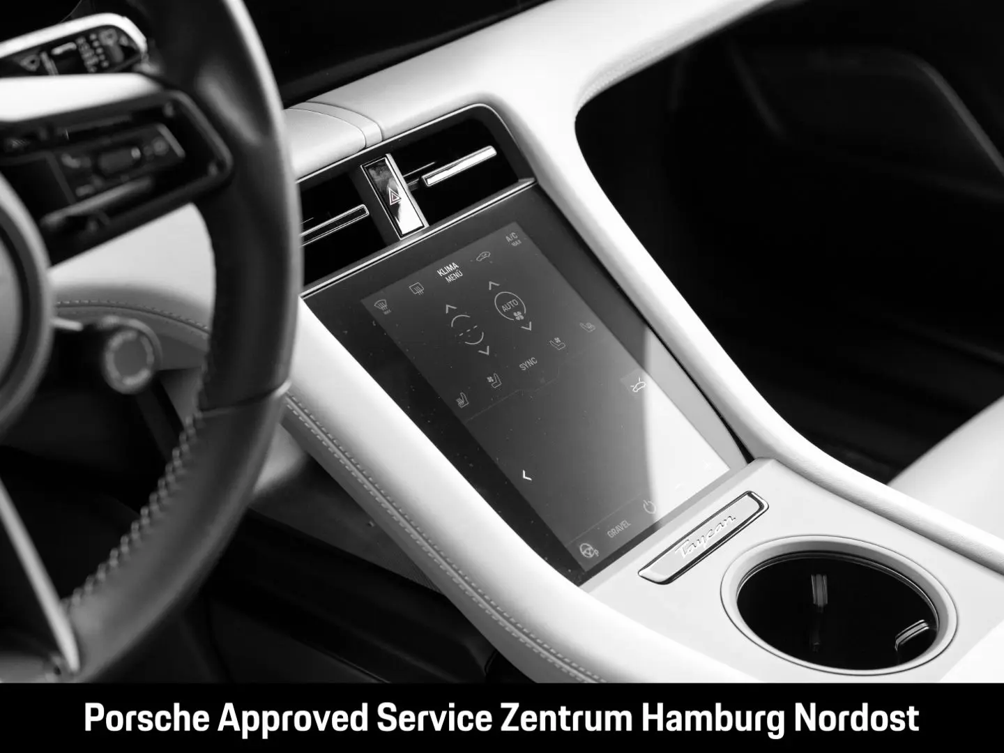 Taycan Turbo Cross Turismo PDCC Burmester