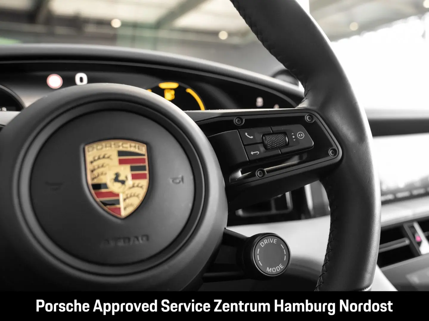 Taycan Turbo Cross Turismo PDCC Burmester