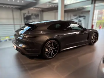 Taycan Turbo Sport Turismo Bose StHz ACC HuD