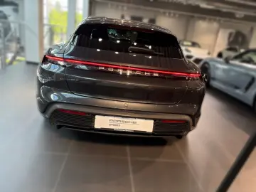 Taycan Turbo Sport Turismo Bose StHz ACC HuD
