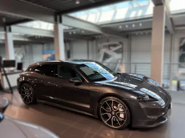 Taycan Turbo Sport Turismo Bose StHz ACC HuD