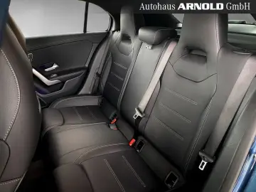 Mercedes-AMG A 35 4M Pano Distr Kamera Burmester