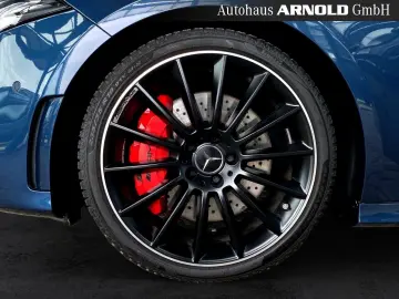 Mercedes-AMG A 35 4M Pano Distr Kamera Burmester