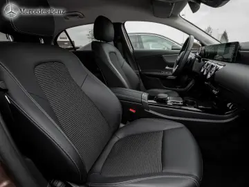 A 250 e Kompaktlimousine MBUX+RüKam+LED+AHK+19