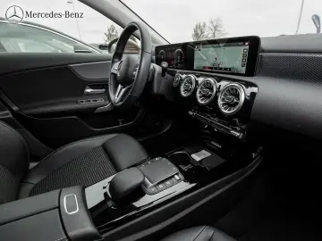 A 250 e Kompaktlimousine MBUX+RüKam+LED+AHK+19