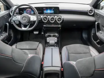 A 250 e AMG-LINE NIGHT MBUX PANO AMBIENTE LED