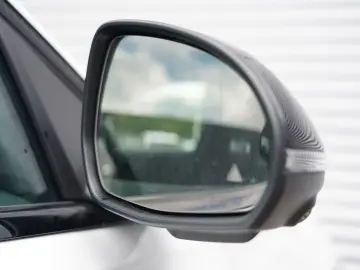C300d 2x AMG PREMIUM+ PANO AHK 360 HUD MEMO VOLL