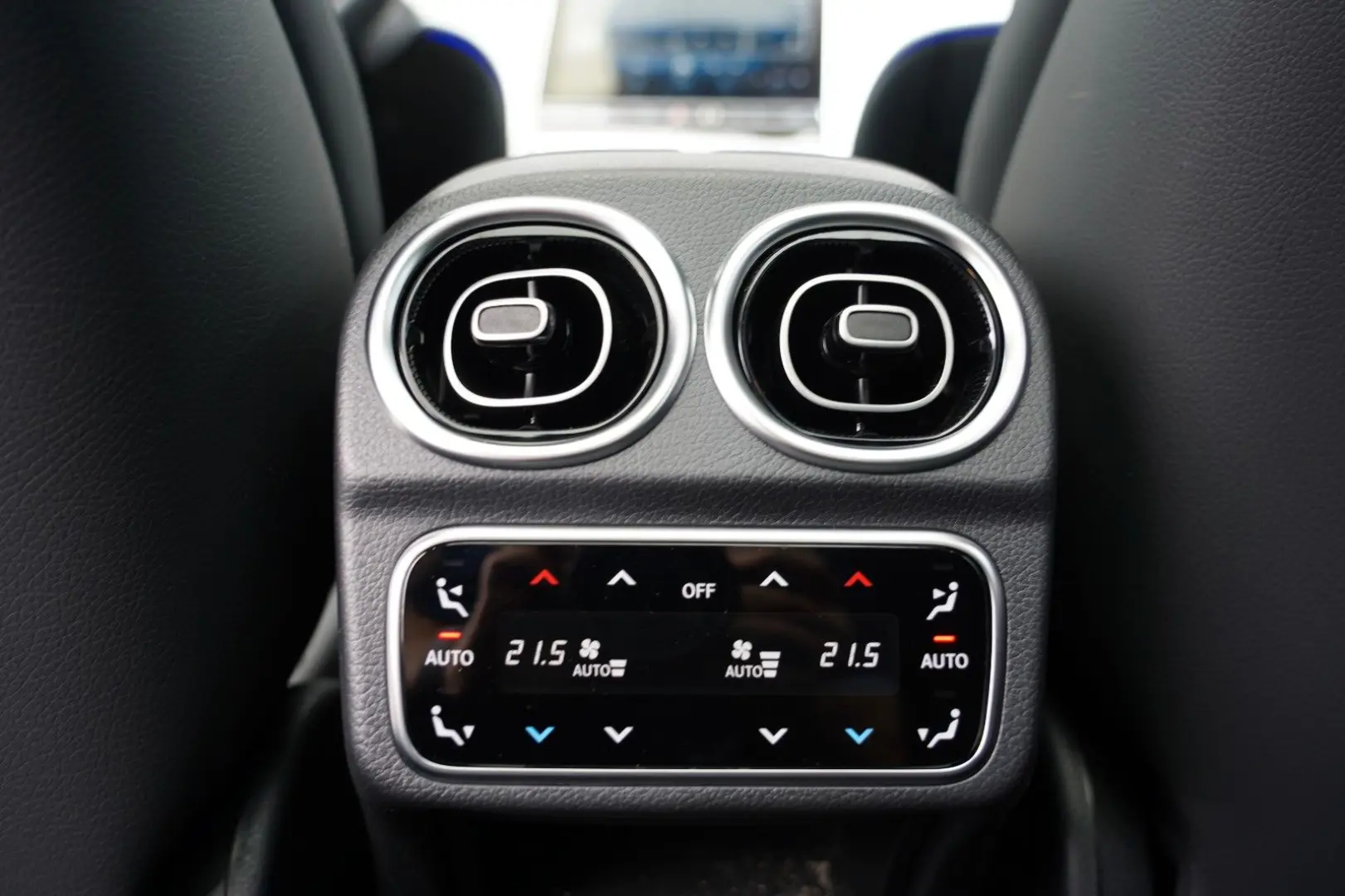 C300d 2x AMG PREMIUM+ PANO AHK 360 HUD MEMO VOLL