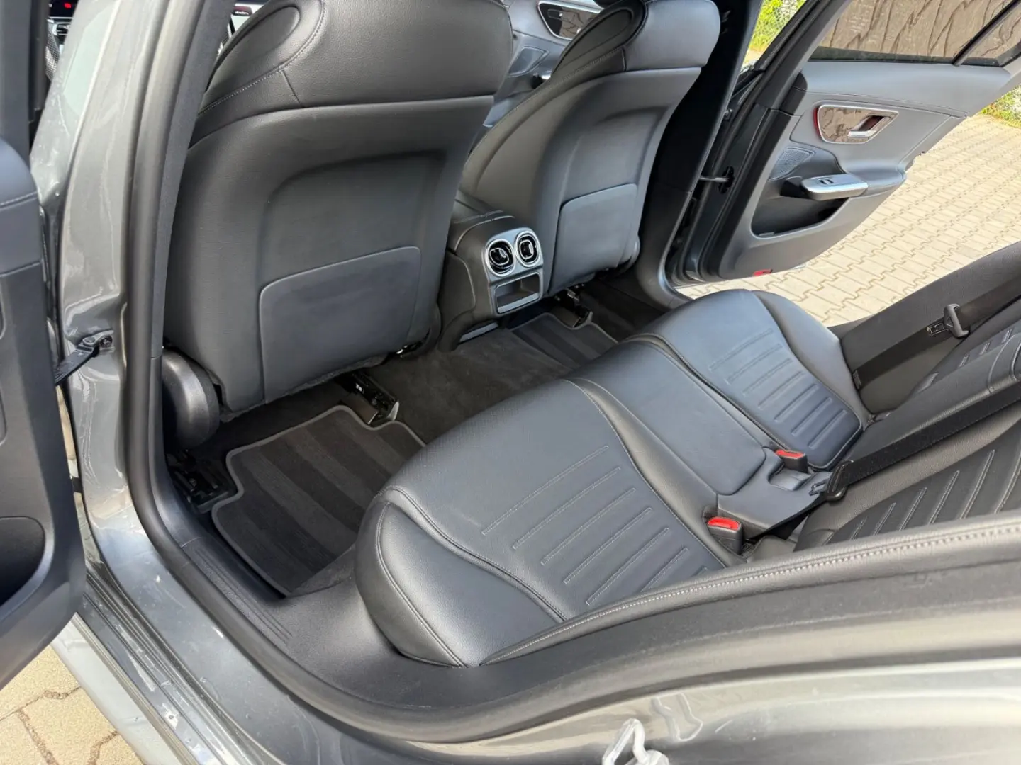 C 220d°MBUX°ACC°AMG-PAKET°Lim°Leder°360Cam