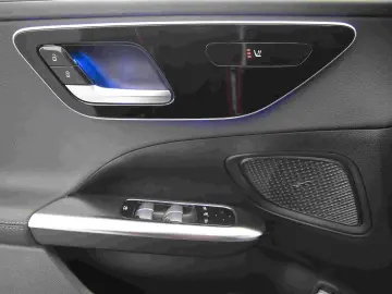 C 220 d AMG SHZ*LED*Spurhalte*AHK*Keyless*Kamera