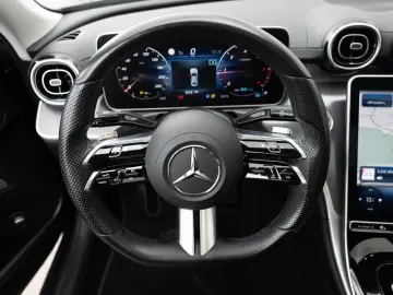 C 220 d AMG-Sport/LED/Cam/SHD/AHK/Totw/Ambiente