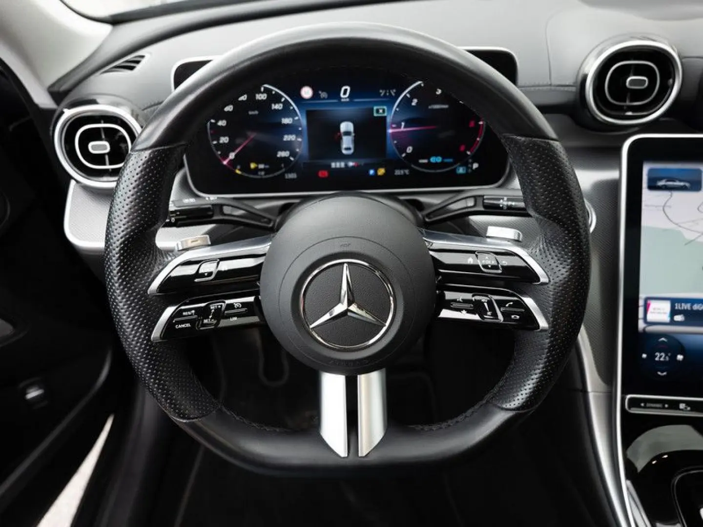 C 220 d AMG-Sport/LED/Cam/SHD/AHK/Totw/Ambiente
