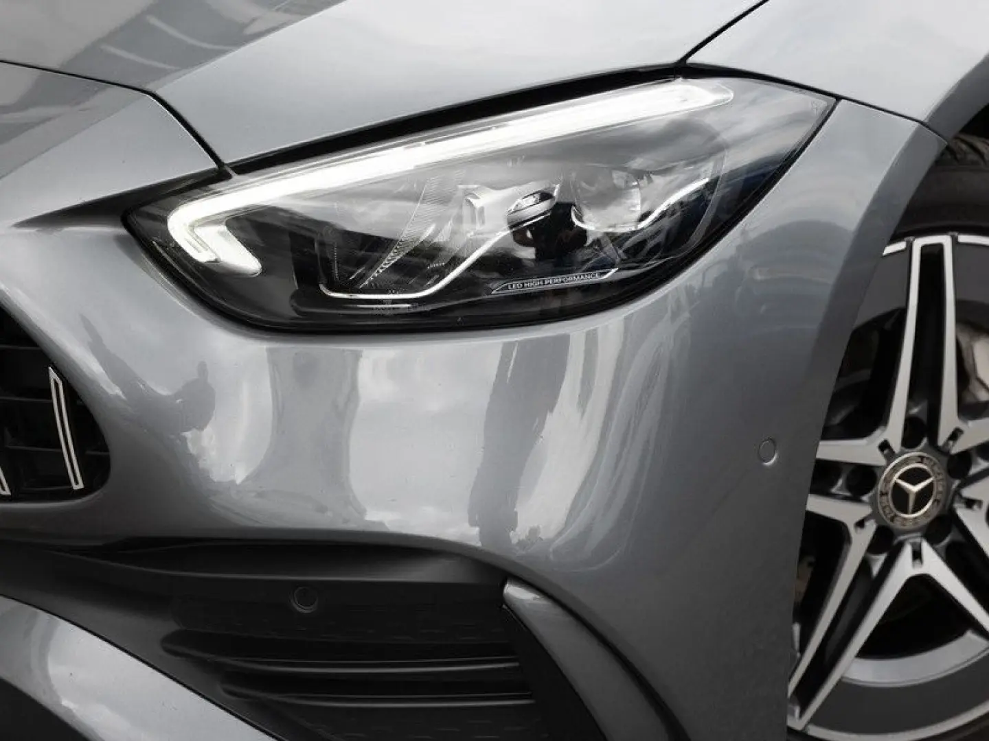 C 220 d AMG-Sport/LED/Cam/SHD/AHK/Totw/Ambiente