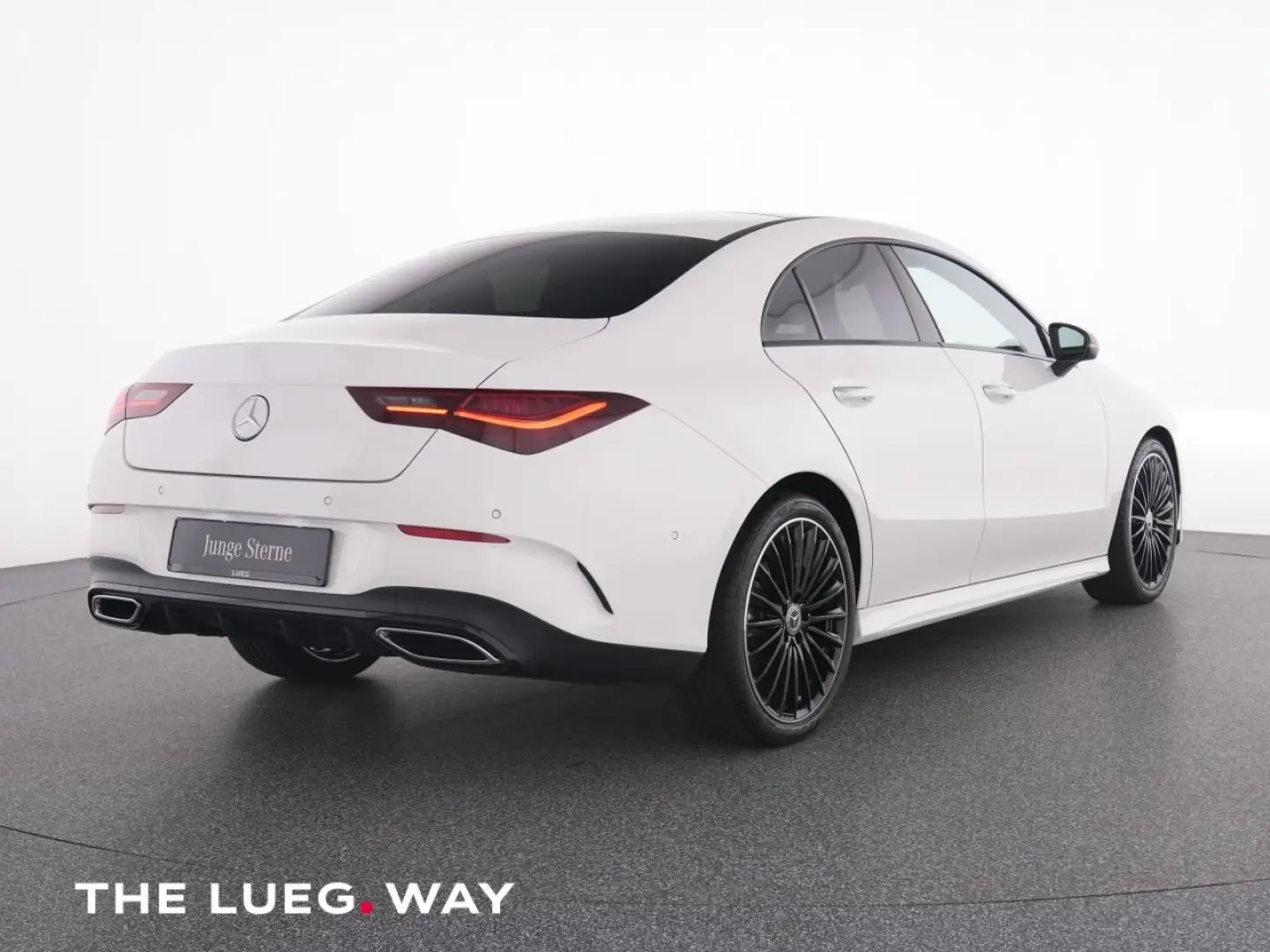CLA 200 AMG+NavPr+Pano+Burm+MBeam+KeyG+Distr+RFK