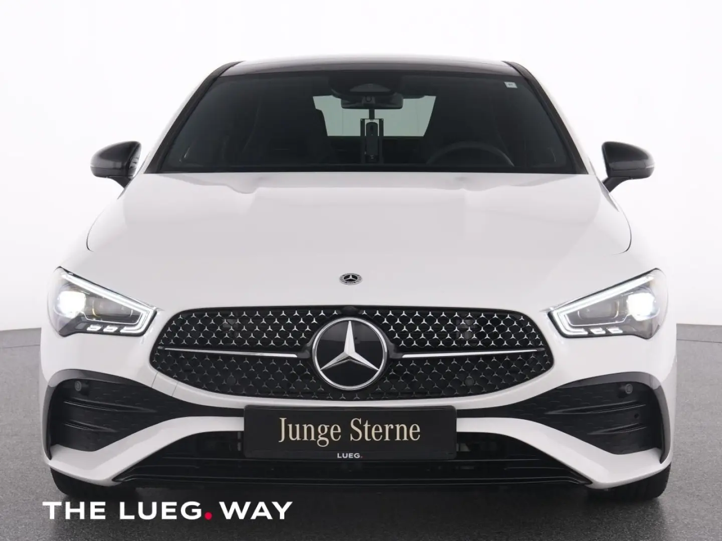 CLA 200 AMG+NavPr+Pano+Burm+MBeam+KeyG+Distr+RFK