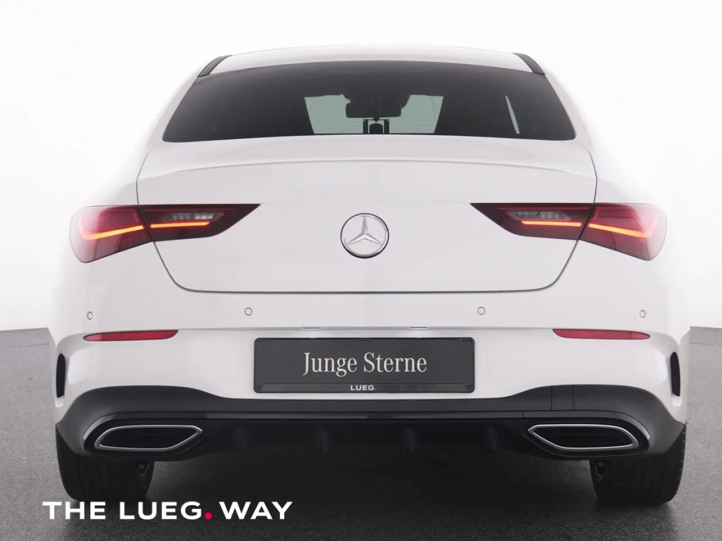 CLA 200 AMG+NavPr+Pano+Burm+MBeam+KeyG+Distr+RFK