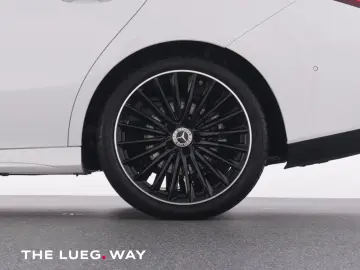 CLA 200 AMG+NavPr+Pano+Burm+MBeam+KeyG+Distr+RFK