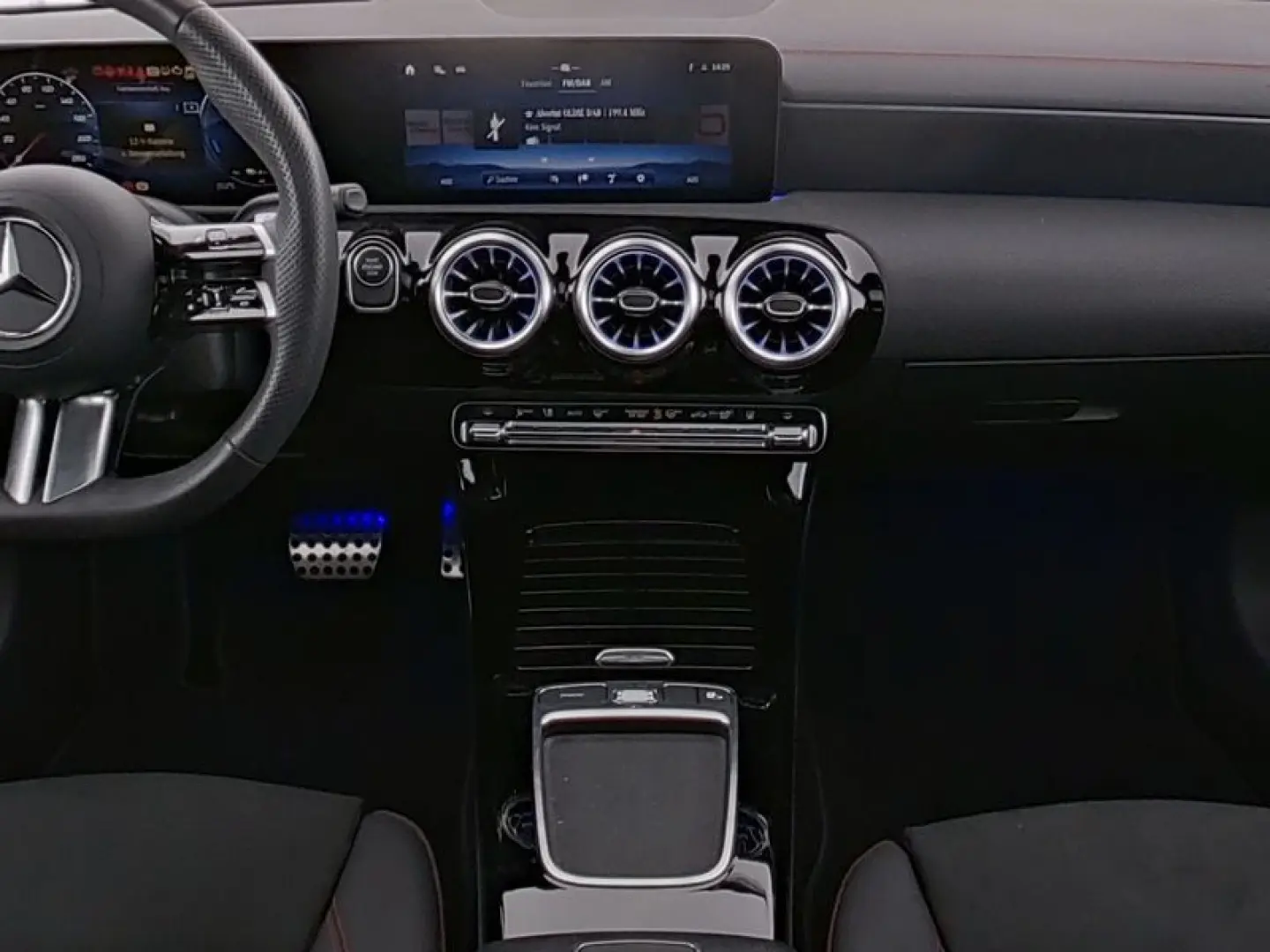 CLA 250 e AMG*Pano*Burme*HUD*MultiBeam*360*Night
