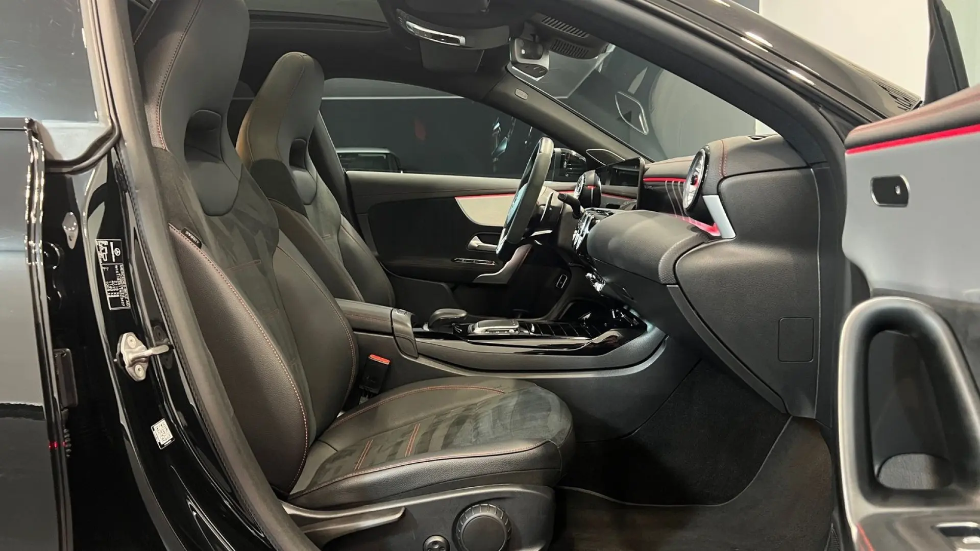 CLA 35 AMG PANO Standh. M-Beam Nightpaket Kamera