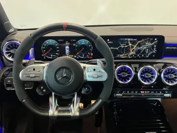 CLA 35 AMG PANO Standh. M-Beam Nightpaket Kamera