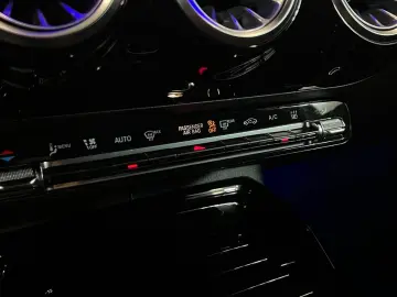 CLA 35 AMG PANO Standh. M-Beam Nightpaket Kamera