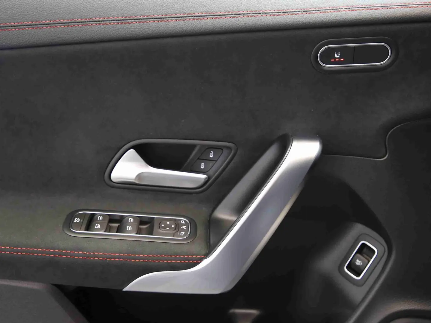 CLA 220 d AMG Keyless*Spurhalte*Kamera*SHZ*18