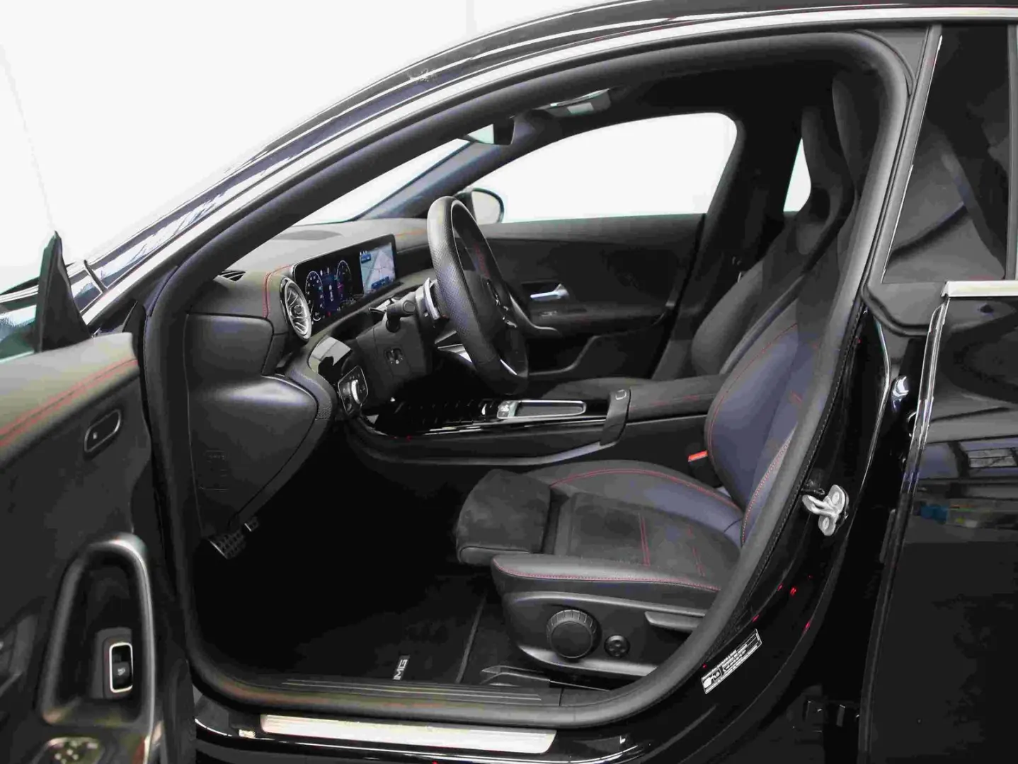 CLA 220 d AMG Keyless*Spurhalte*Kamera*SHZ*18