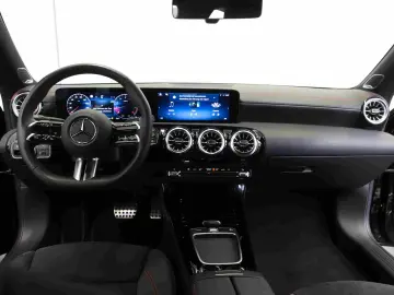 CLA 200 AMG Keyless*Kamera*Burmester*Spurhalte*+