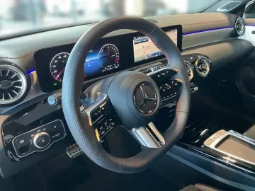 CLA 250 e AMG Night S-Sitz W-Paket KAM PDC Navi