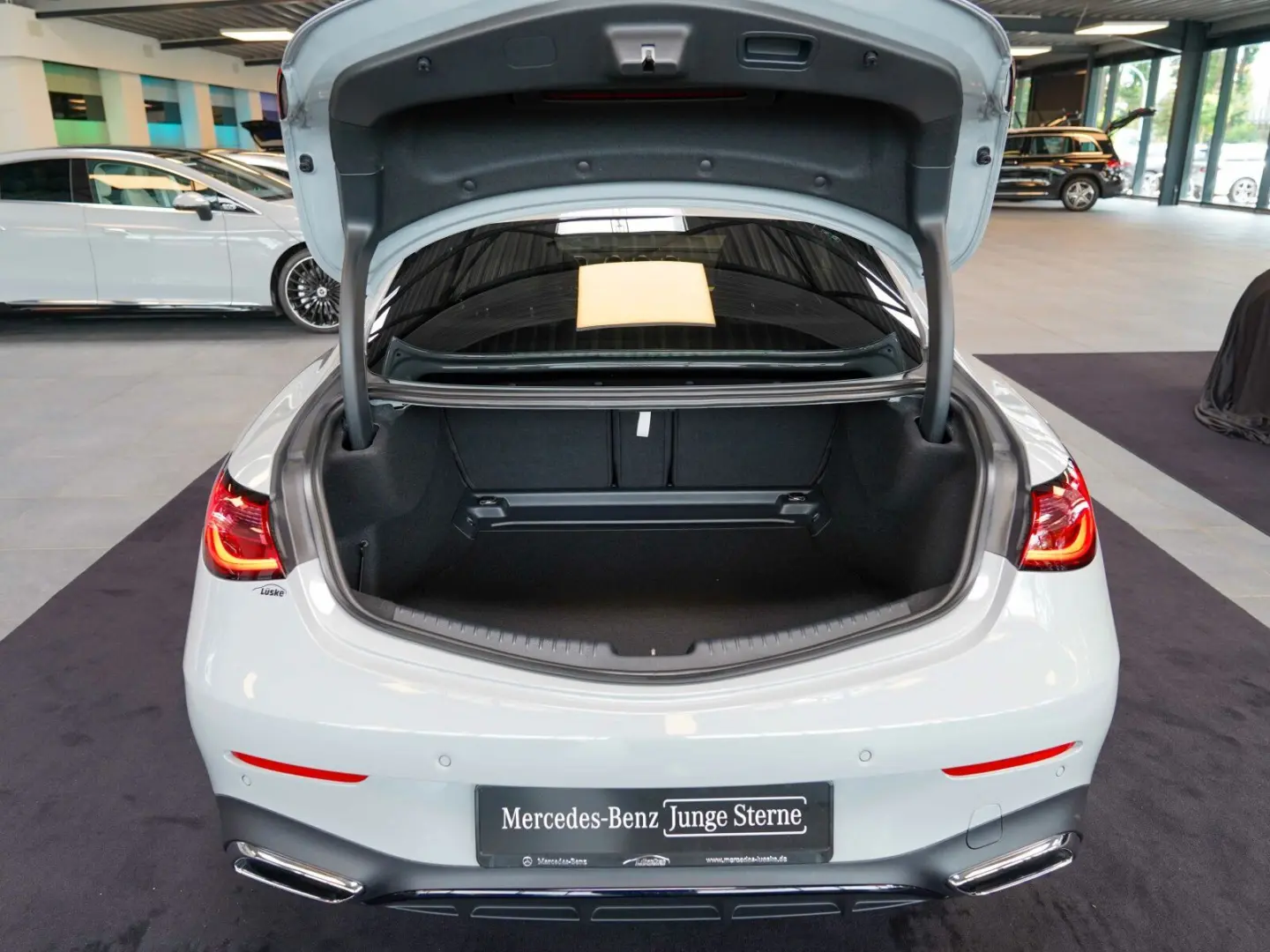 CLE 220 d Coupé AMG Line Night alpin Pano Burmes