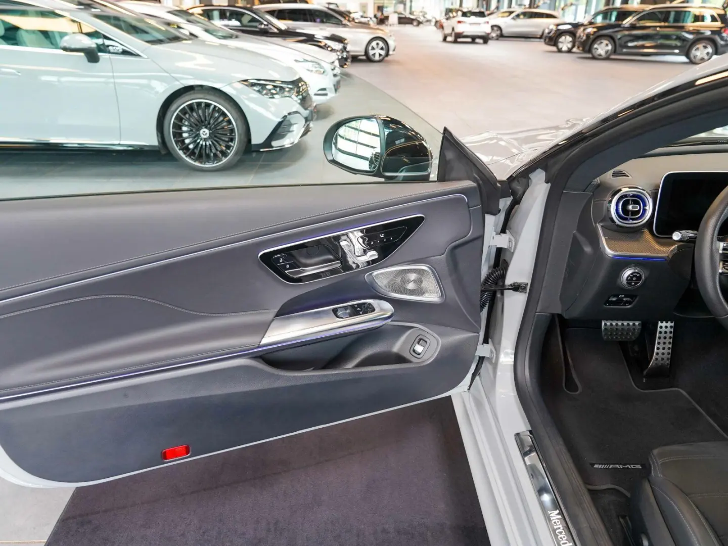 CLE 220 d Coupé AMG Line Night alpin Pano Burmes