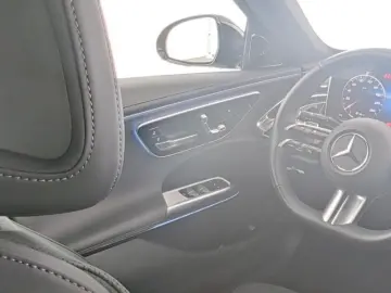 E 400e 4M AMG Technik/Pano/Superscreen/AHK/Luft