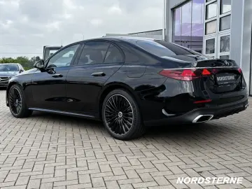 E 300 de AMG-PREMIUM+PANO+360°+HEAD-UP+4D-BURM.
