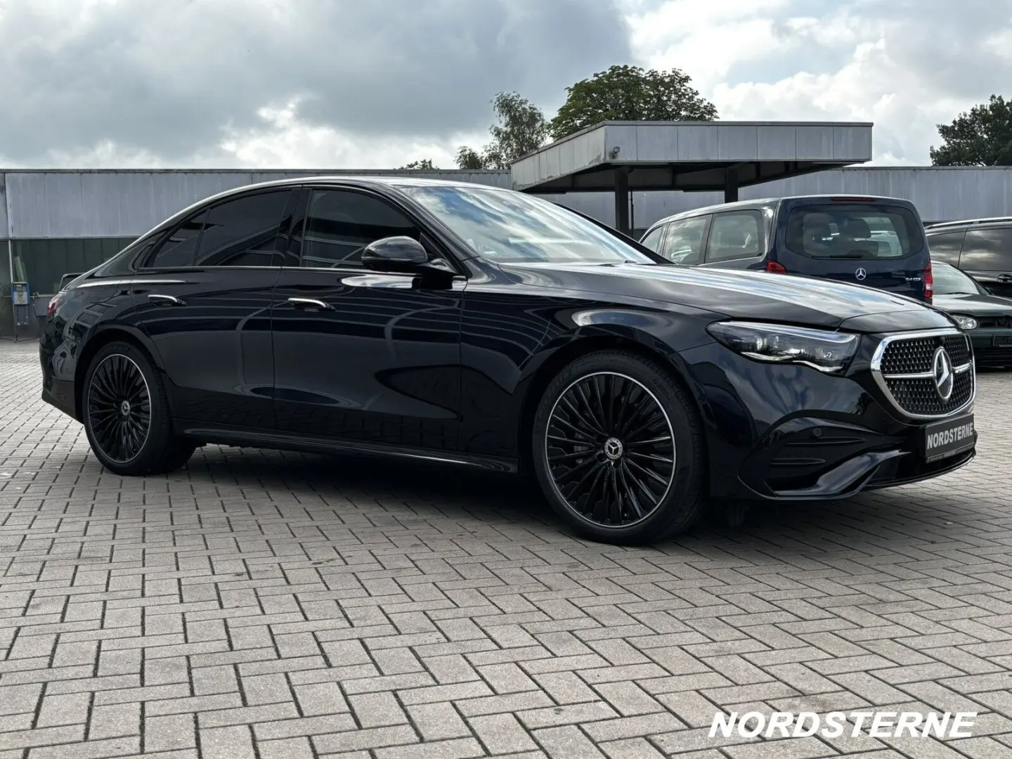 E 300 de AMG-PREMIUM+PANO+360°+HEAD-UP+4D-BURM.