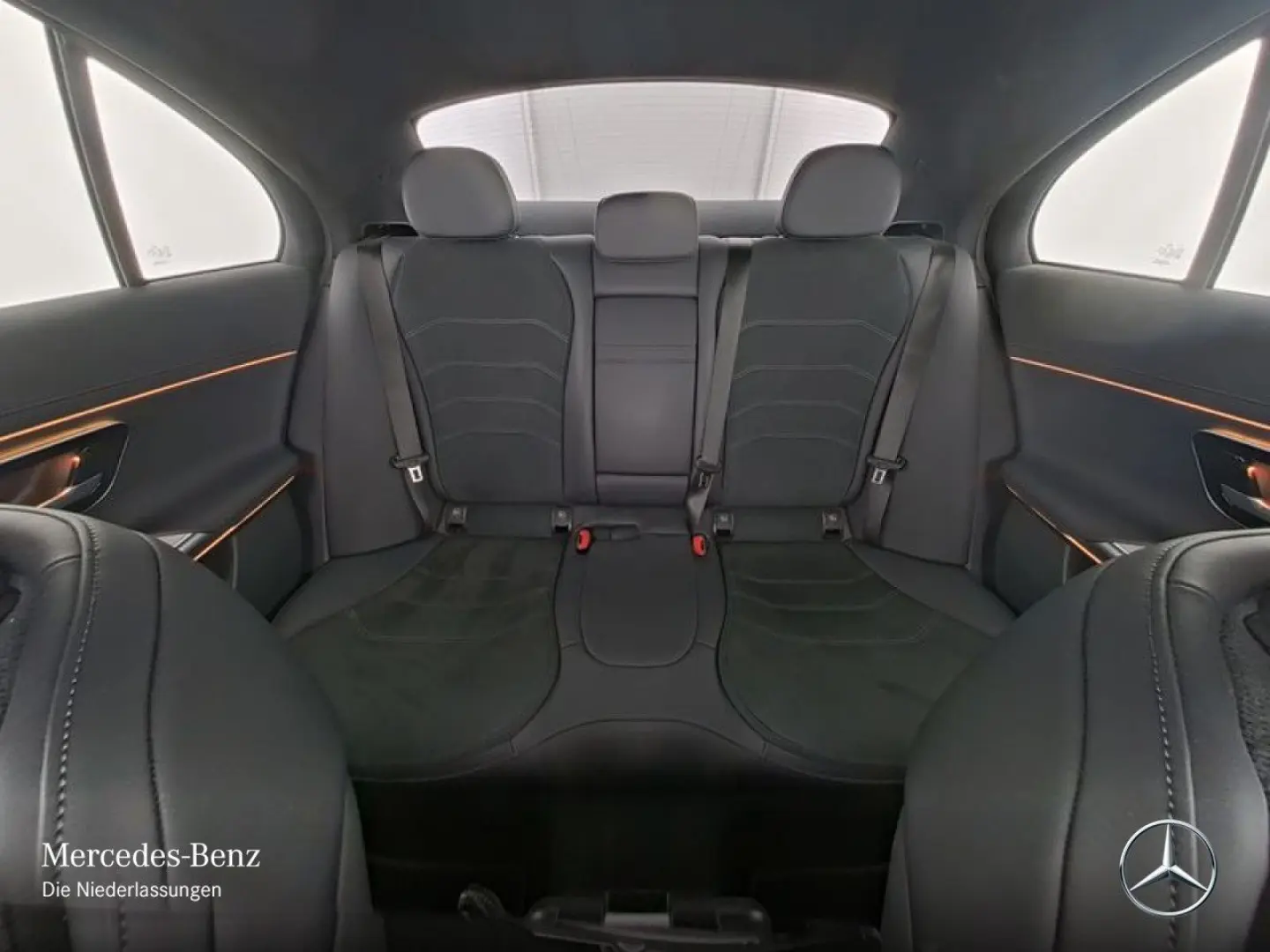 E 300 e AMG/NIGHT/SUPERSCREEN/20