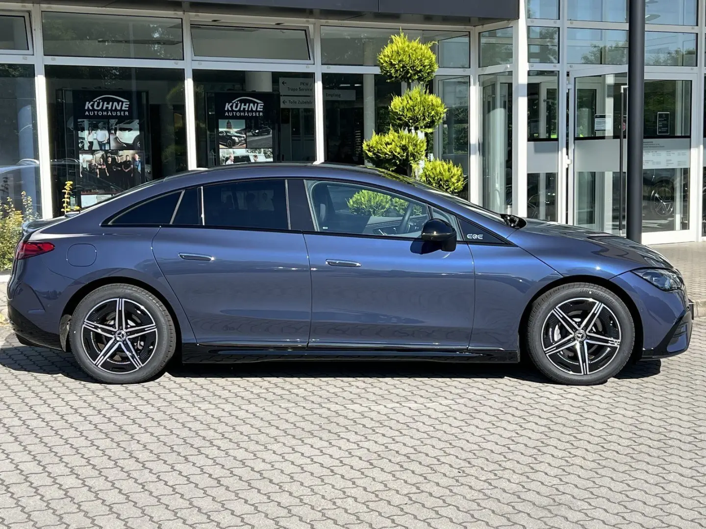 EQE 300 AMG Ex&Int+Headup+HA 10+Night+Wartung