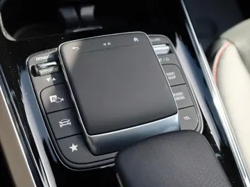 GLA 200 d AMG line, T.Leder,Navi,LED,SH,Kamera