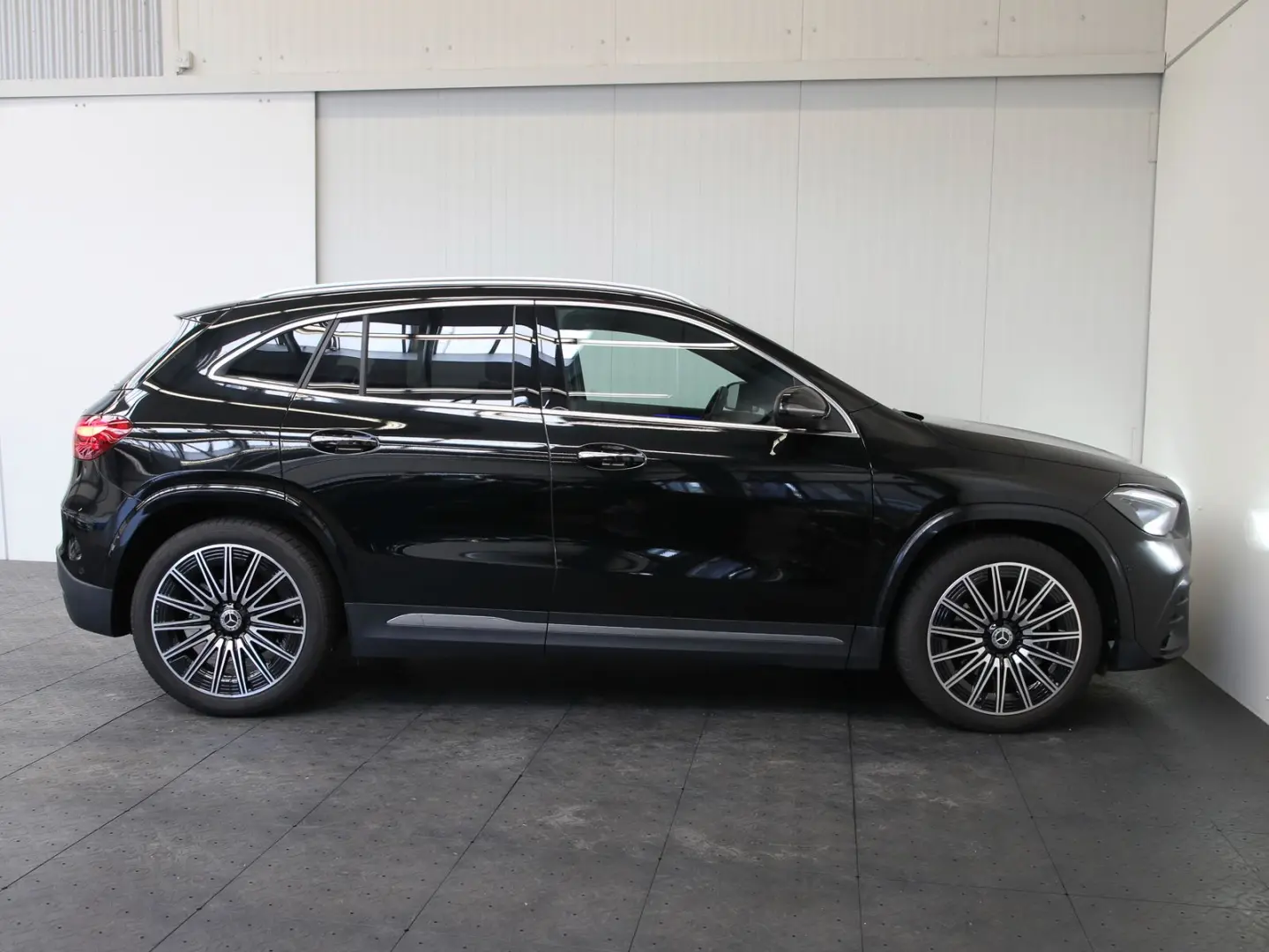GLA 200 d 4M AMG SHZ*Keyless*Totwinkel*LED*20