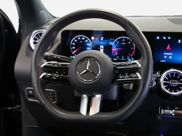 GLA 200 d 4M AMG SHZ*Keyless*Totwinkel*LED*20