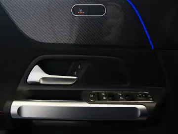 GLB 200 d AMG Spurhalte*LED*Keyless*SHZ*MBUX*19