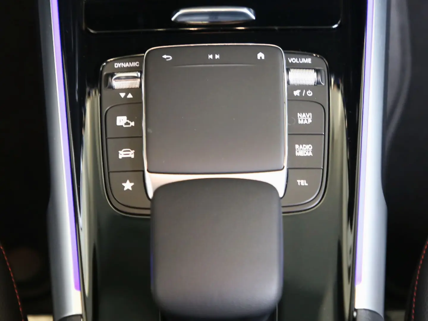 GLB 200 d AMG Spurhalte*LED*Keyless*SHZ*MBUX*19