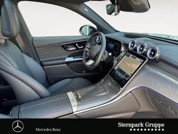 GLC 300 e 4M AMG Distro+AHK+Pano+360°+HuD+Night+